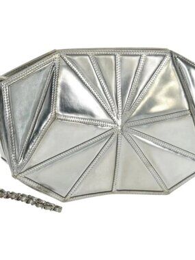 CHANEL Clutch Bag Leather Silver CC Auth 162899V